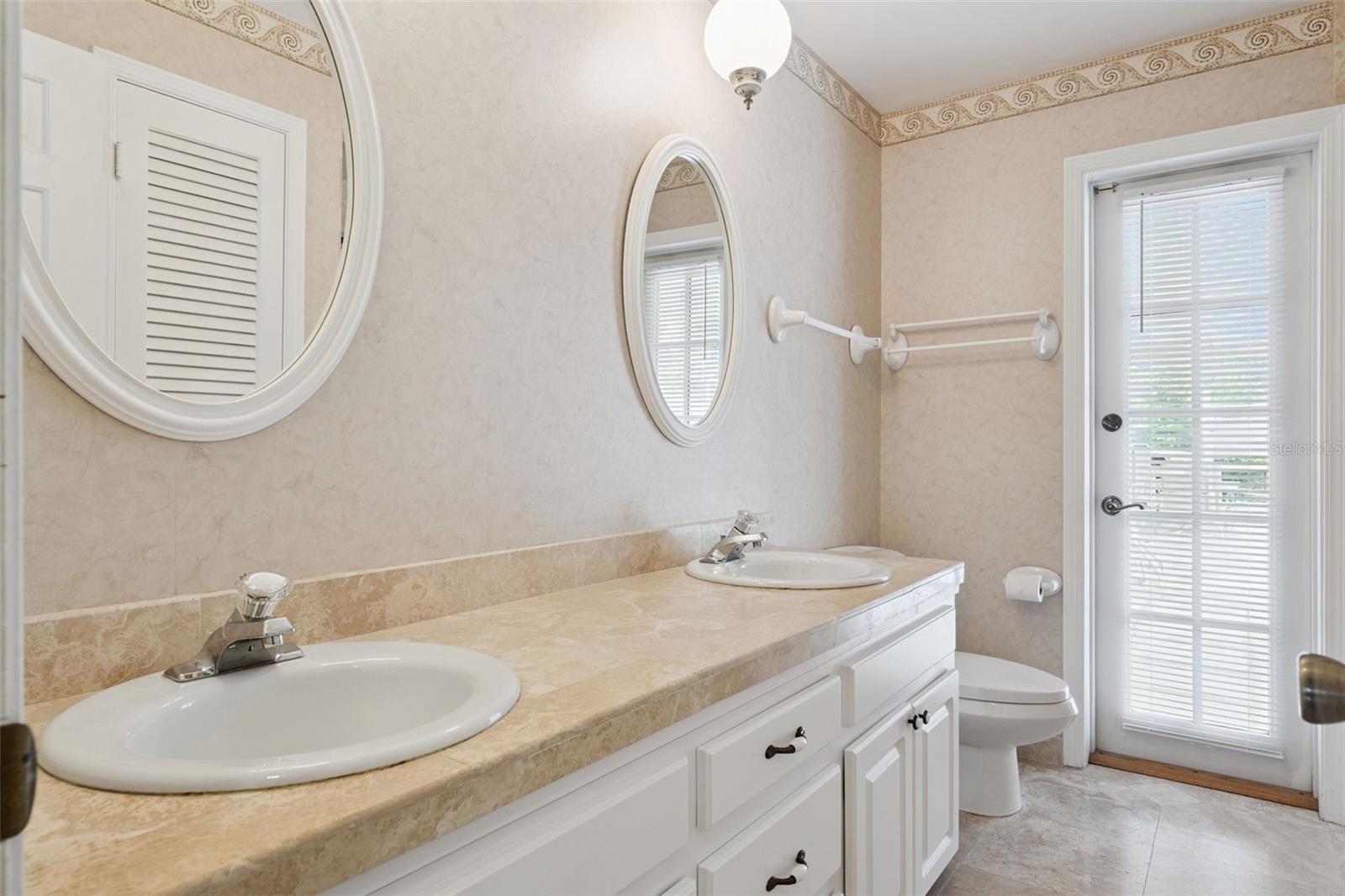 SPRING LAKE HILLS - Residential