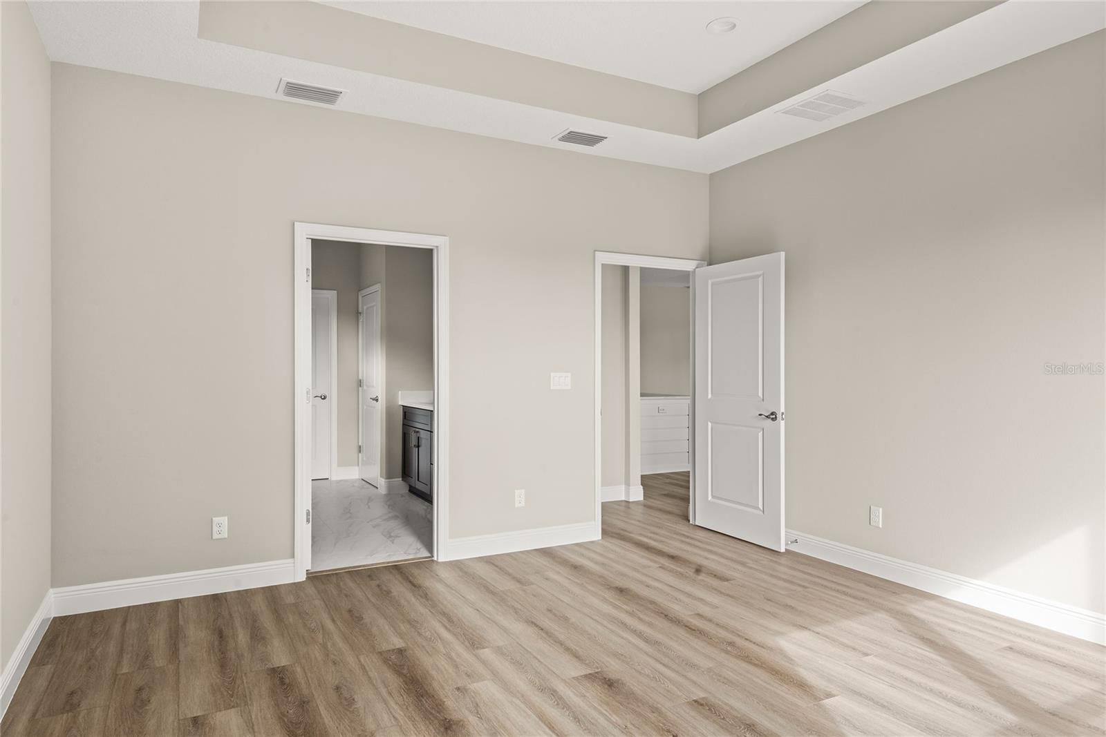 GROVELAND SUNRISE RIDGE - Residential