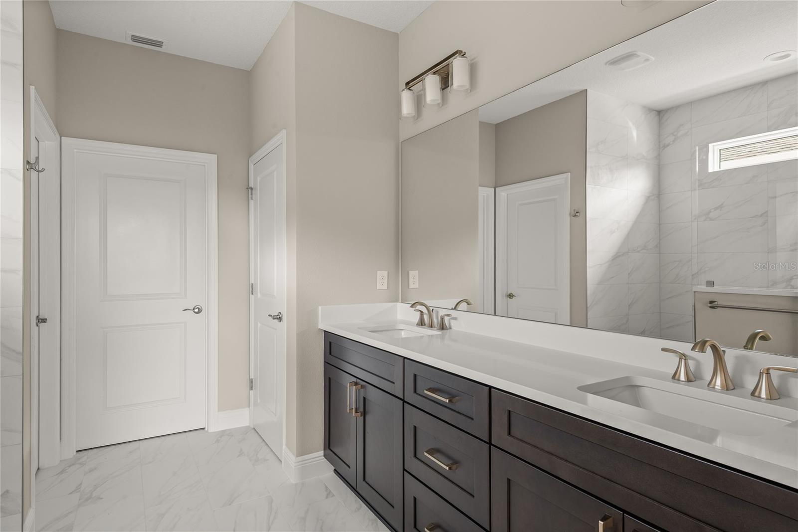 GROVELAND SUNRISE RIDGE - Residential
