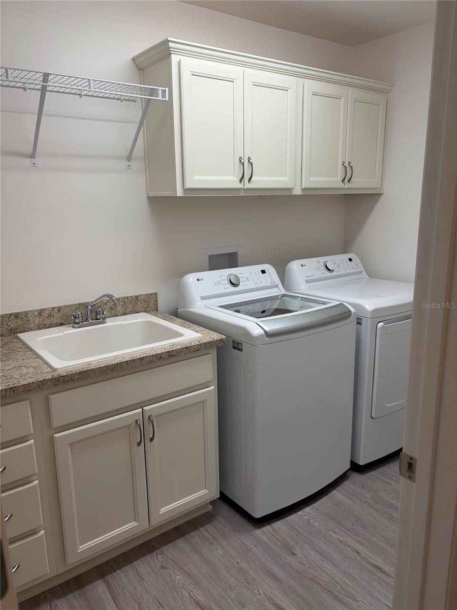VILLAGES/SOUTHERN OAKS UN 124 - Residential