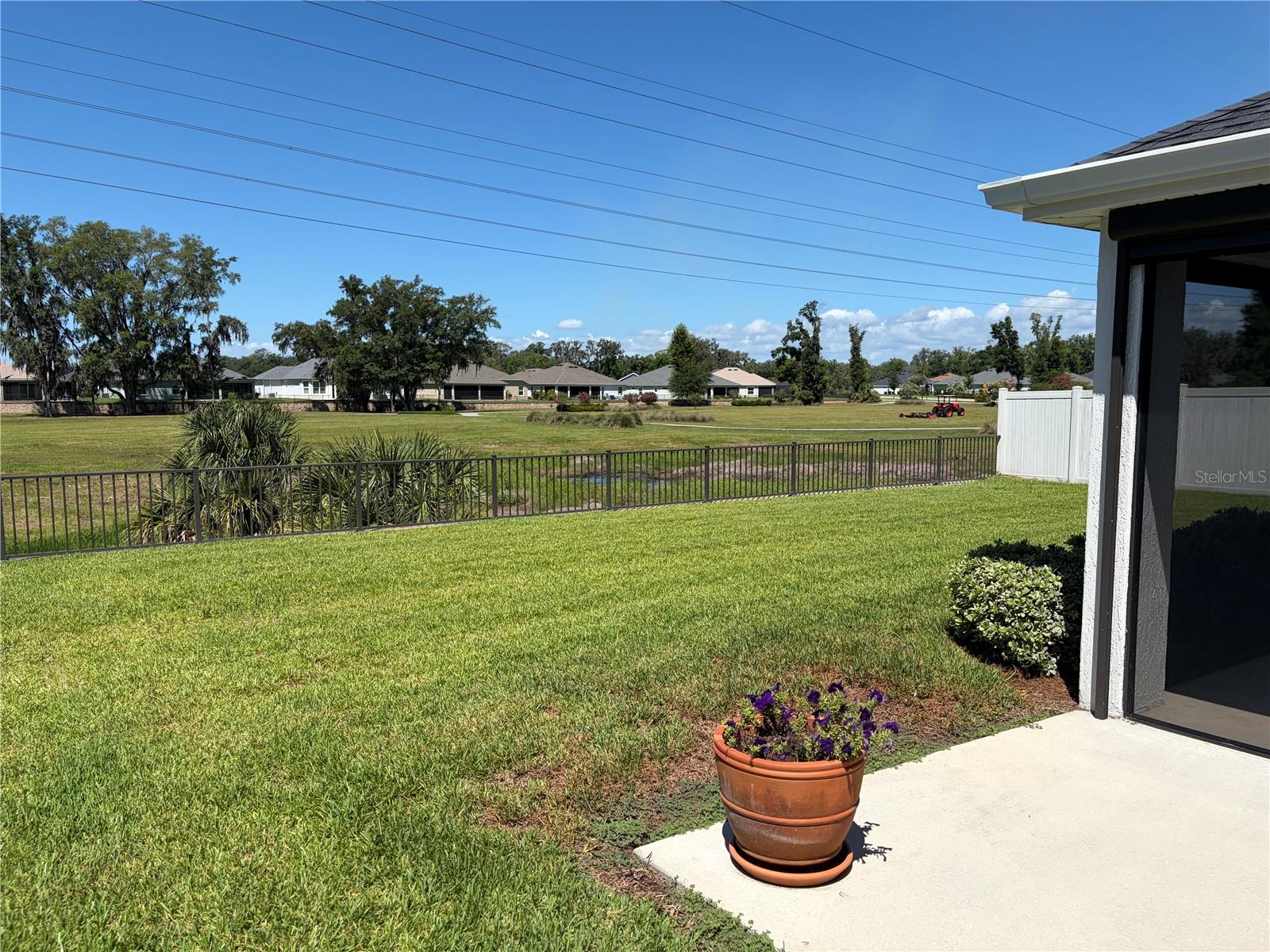 VILLAGES/SOUTHERN OAKS UN 124 - Residential