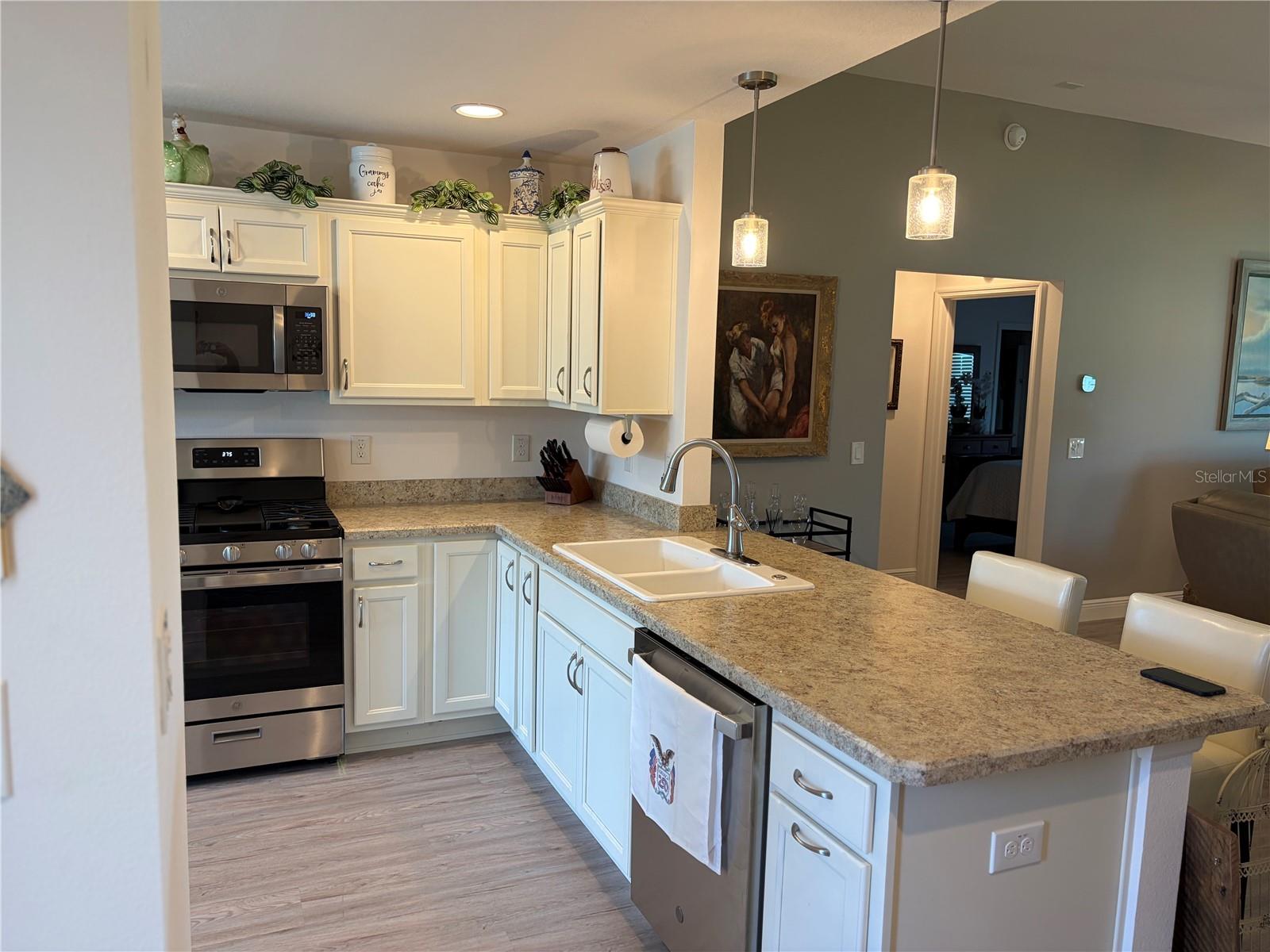 VILLAGES/SOUTHERN OAKS UN 124 - Residential