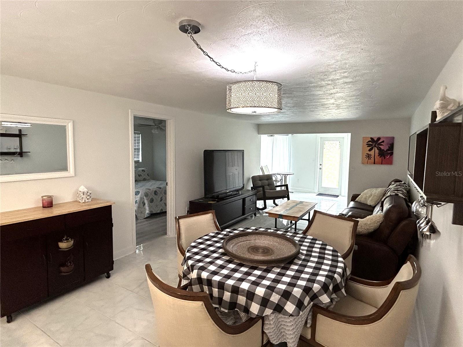 GARDENS BEACON SQUARE - Residential Lease
