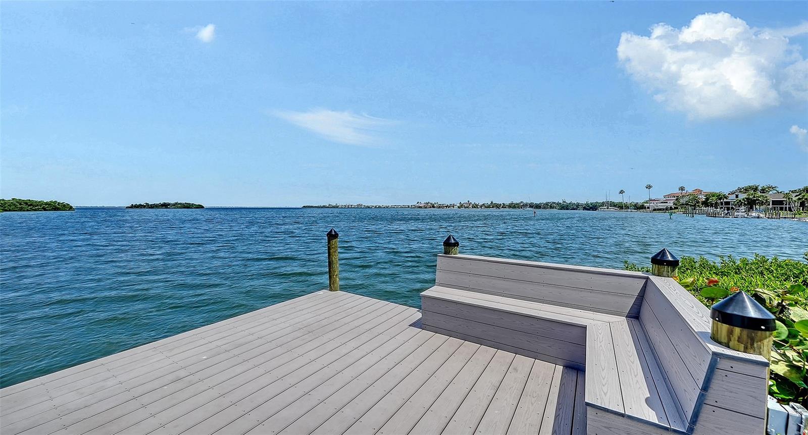 PELICAN HARBOUR & BEACH CLUB - Residential