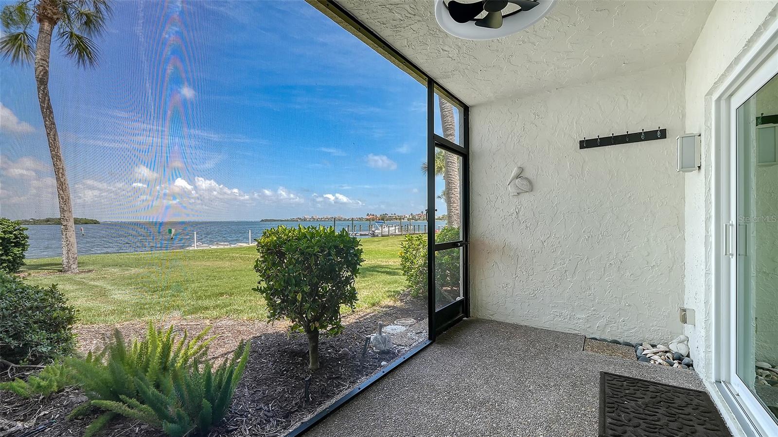 PELICAN HARBOUR & BEACH CLUB - Residential