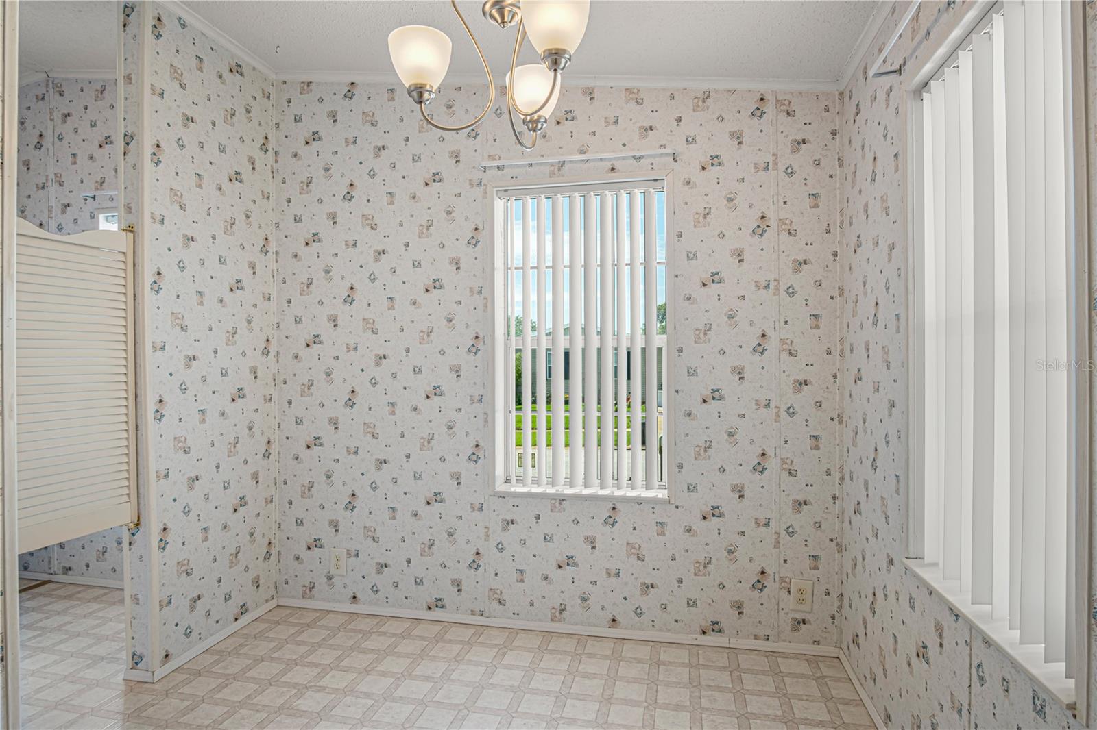 LAURELWOOD MOBILE ESTATES UNIT 01 - Residential