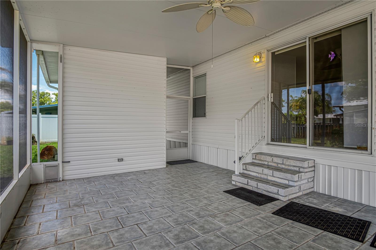 LAURELWOOD MOBILE ESTATES UNIT 01 - Residential