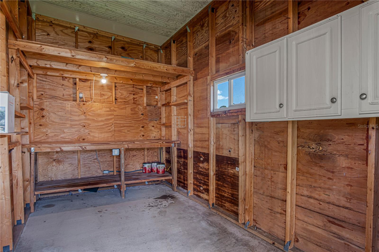 LAURELWOOD MOBILE ESTATES UNIT 01 - Residential