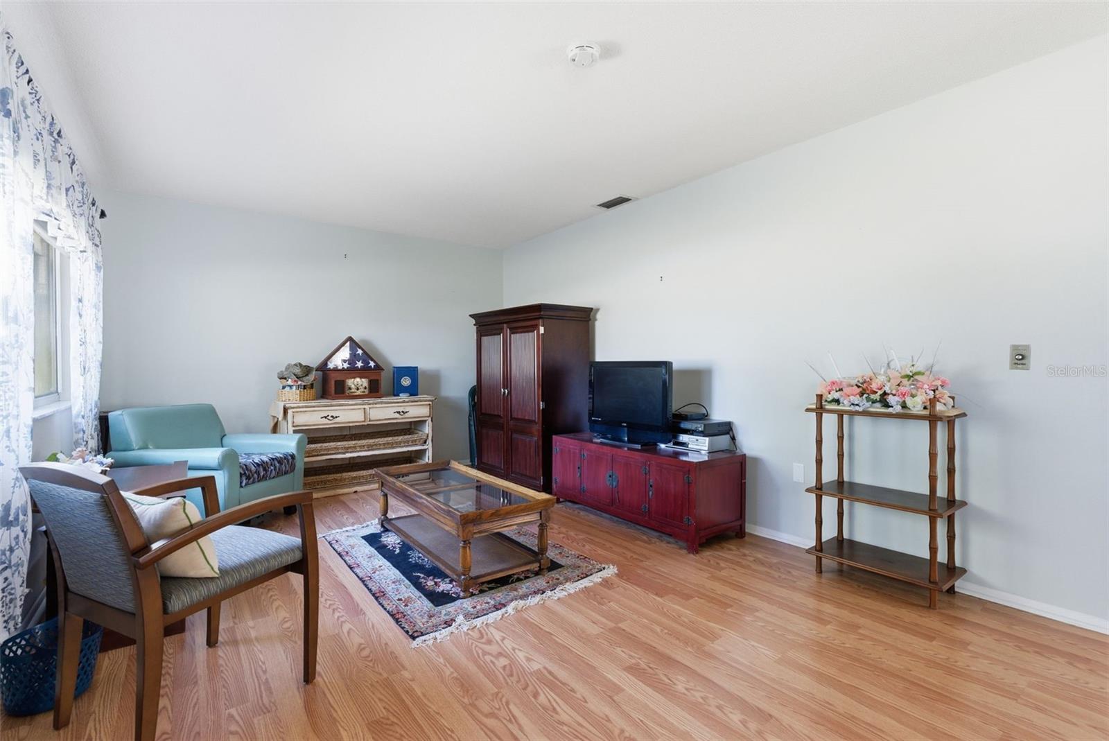 GLEN OAKS RIDGE VILLAS 1 - Residential