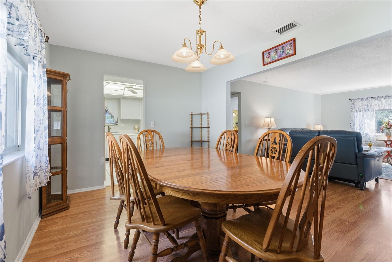 GLEN OAKS RIDGE VILLAS 1 - Residential