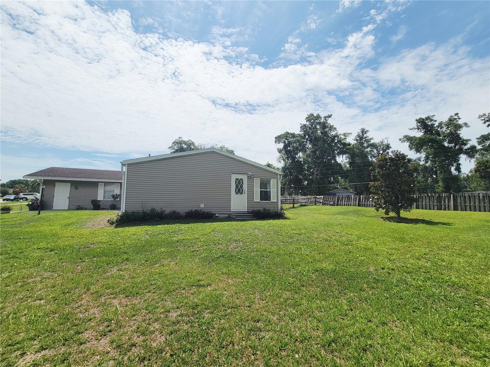 FALLS/OCALA 01 - Residential