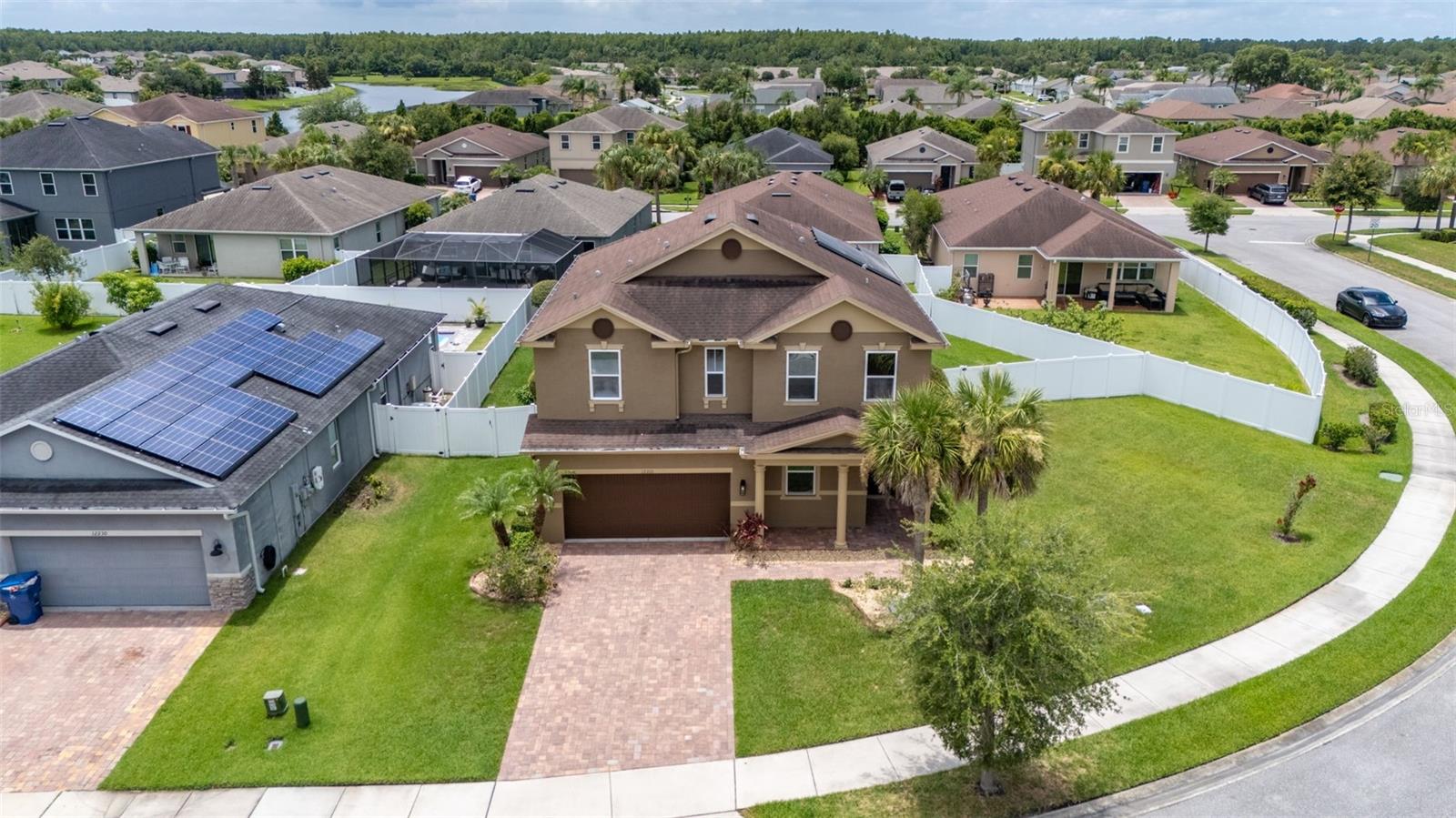 VILLAGES/TRINITY LAKES - Residential