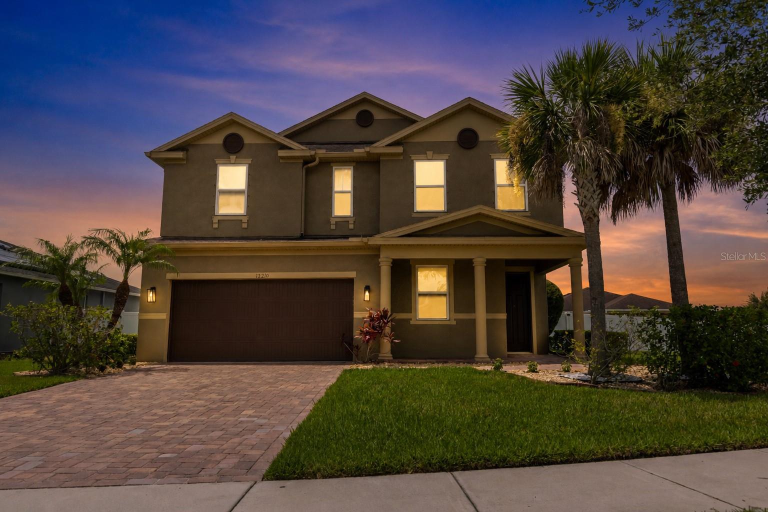 VILLAGES/TRINITY LAKES - Residential