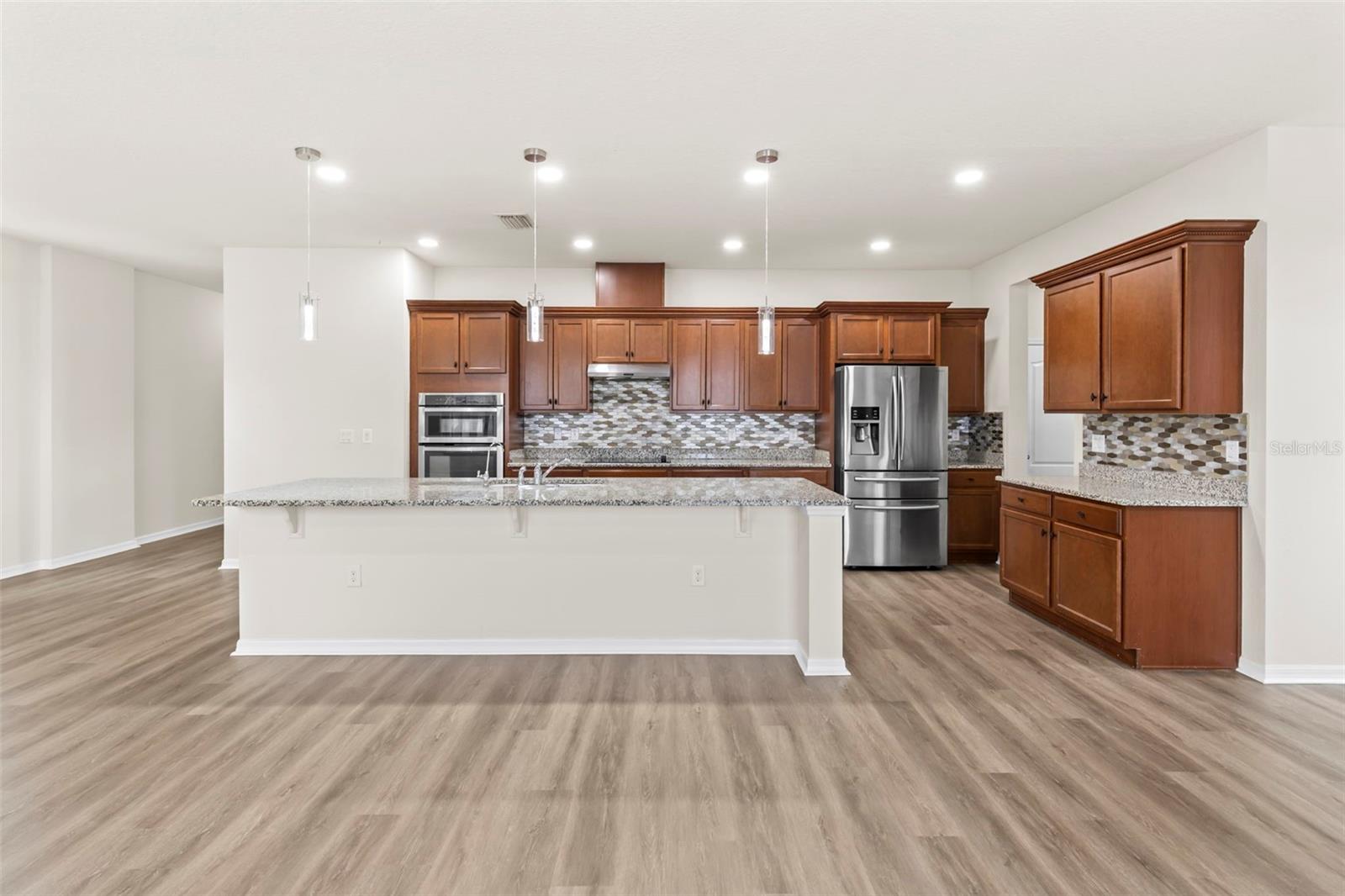VILLAGES/TRINITY LAKES - Residential