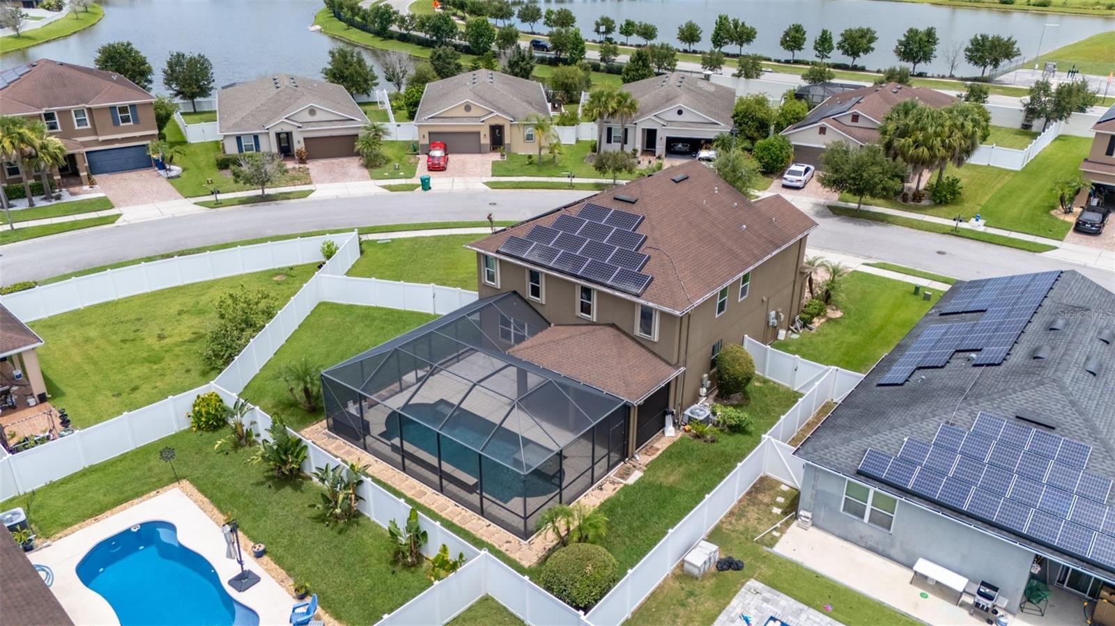 VILLAGES/TRINITY LAKES - Residential
