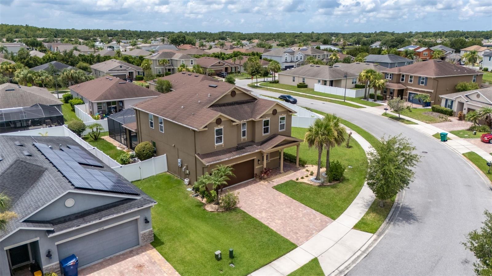 VILLAGES/TRINITY LAKES - Residential
