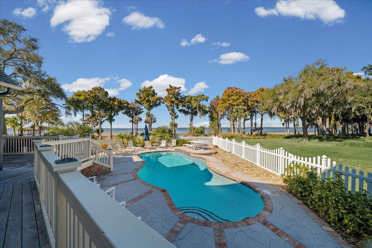TAVARES PENINSULA TRACTS A-G REP - Residential