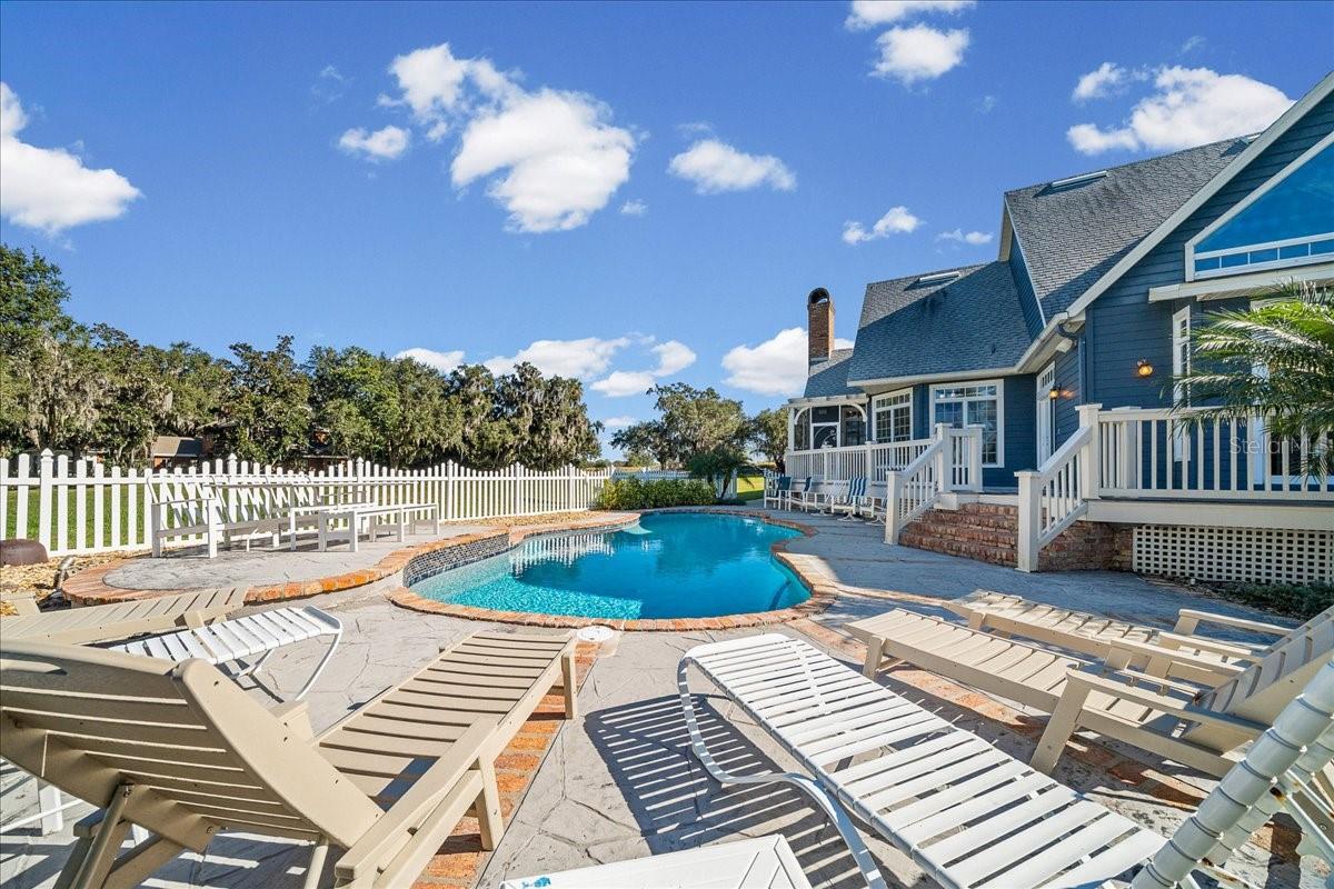 TAVARES PENINSULA TRACTS A-G REP - Residential