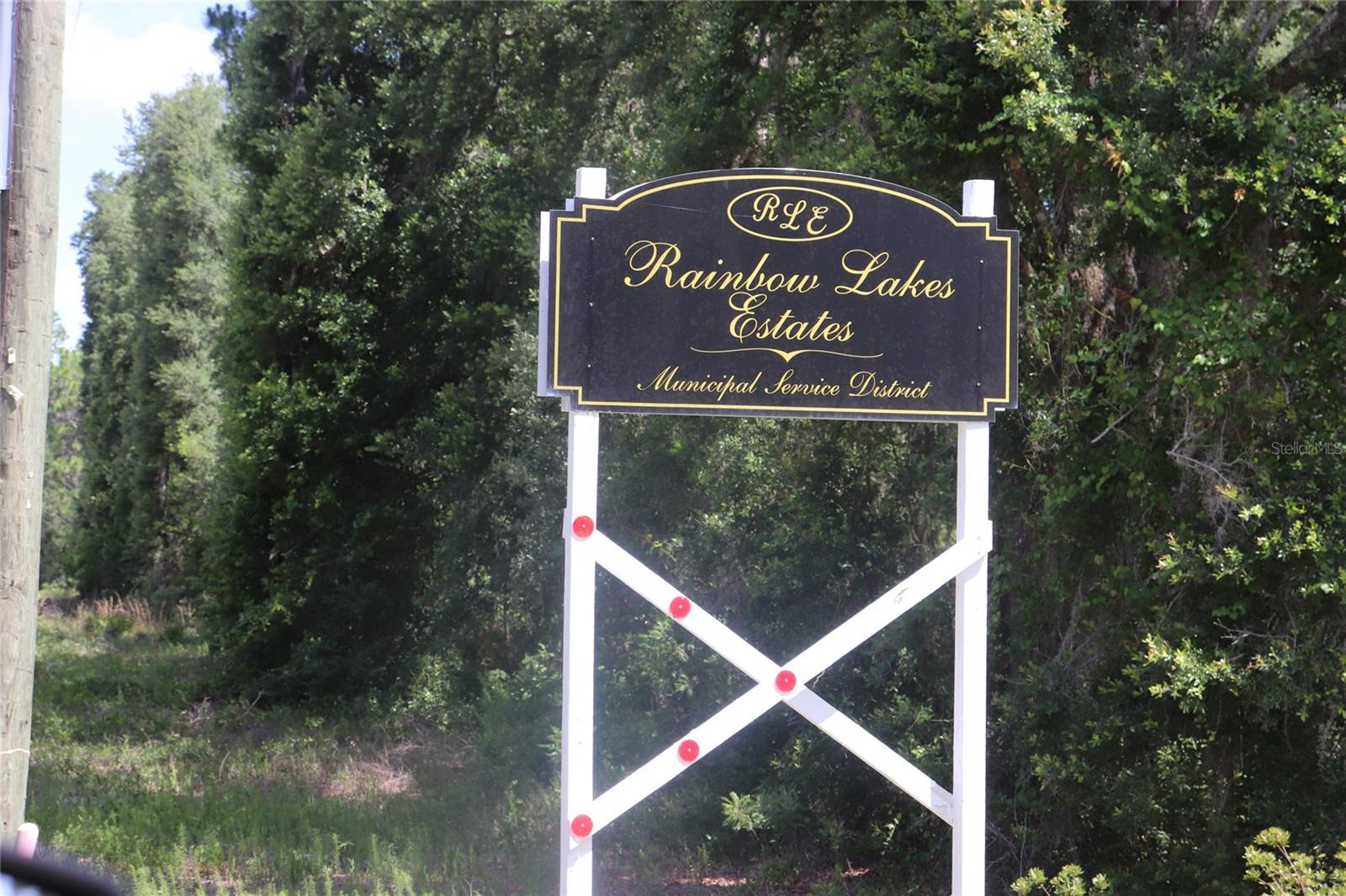 RAINBOW LAKES ESTATE - Land