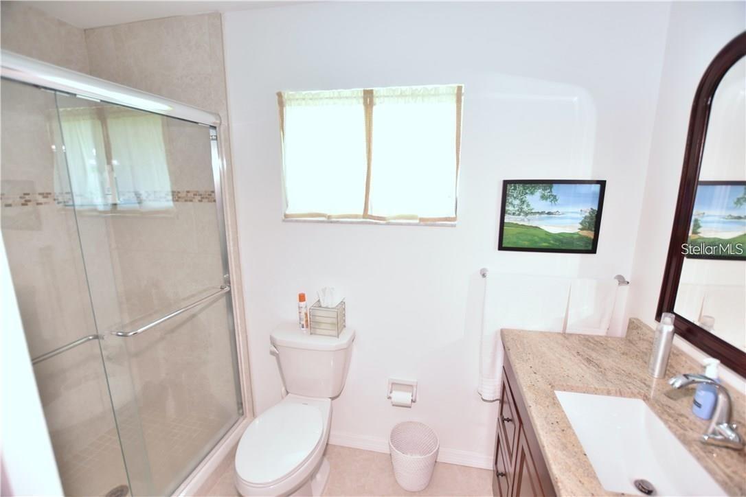 GLEN OAKS COUNTRY CLUB ESTATES - Residential Lease