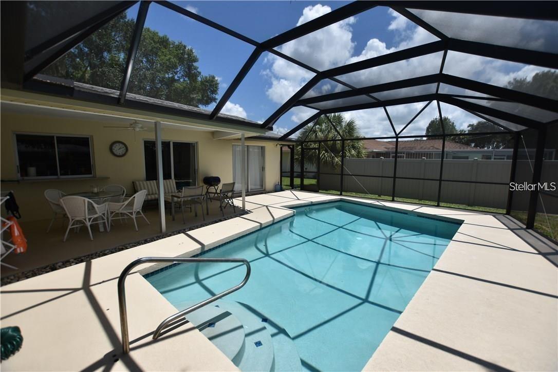 GLEN OAKS COUNTRY CLUB ESTATES - Residential Lease