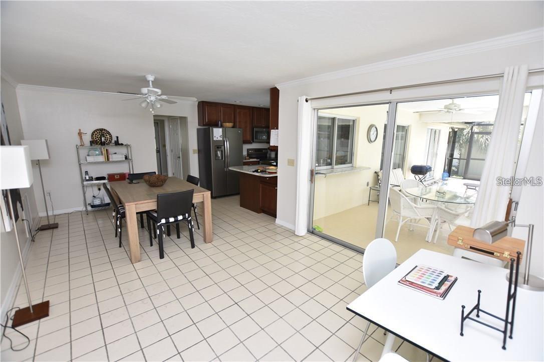 GLEN OAKS COUNTRY CLUB ESTATES - Residential Lease