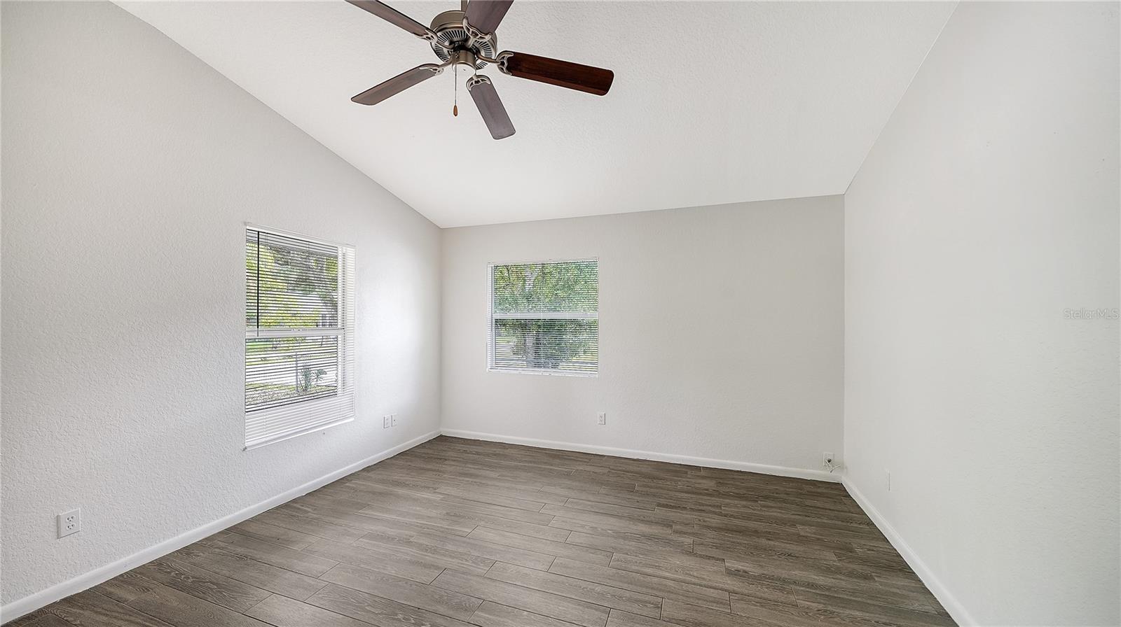 NORTH RIVERSIDE PARK - Residential