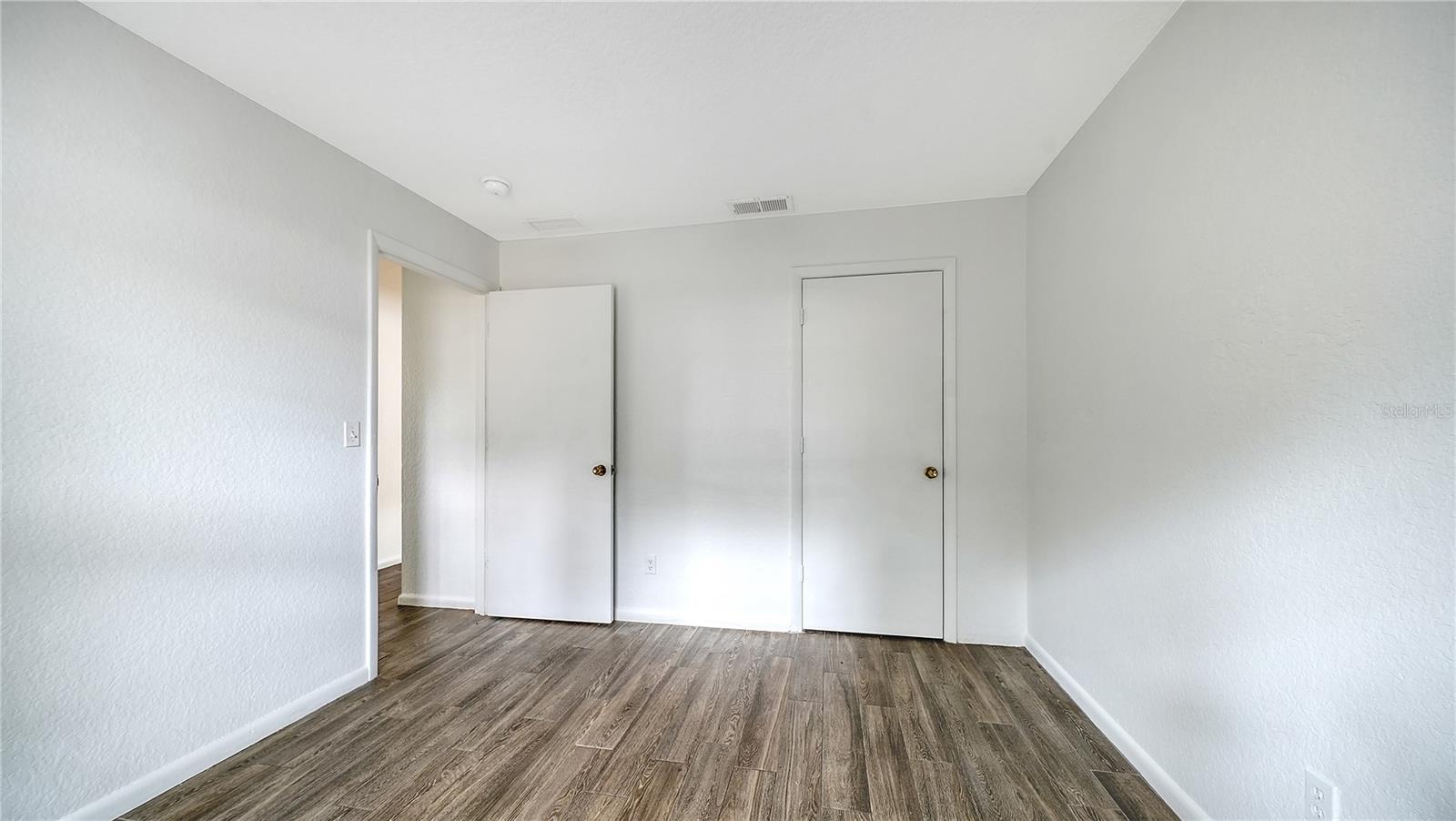 NORTH RIVERSIDE PARK - Residential