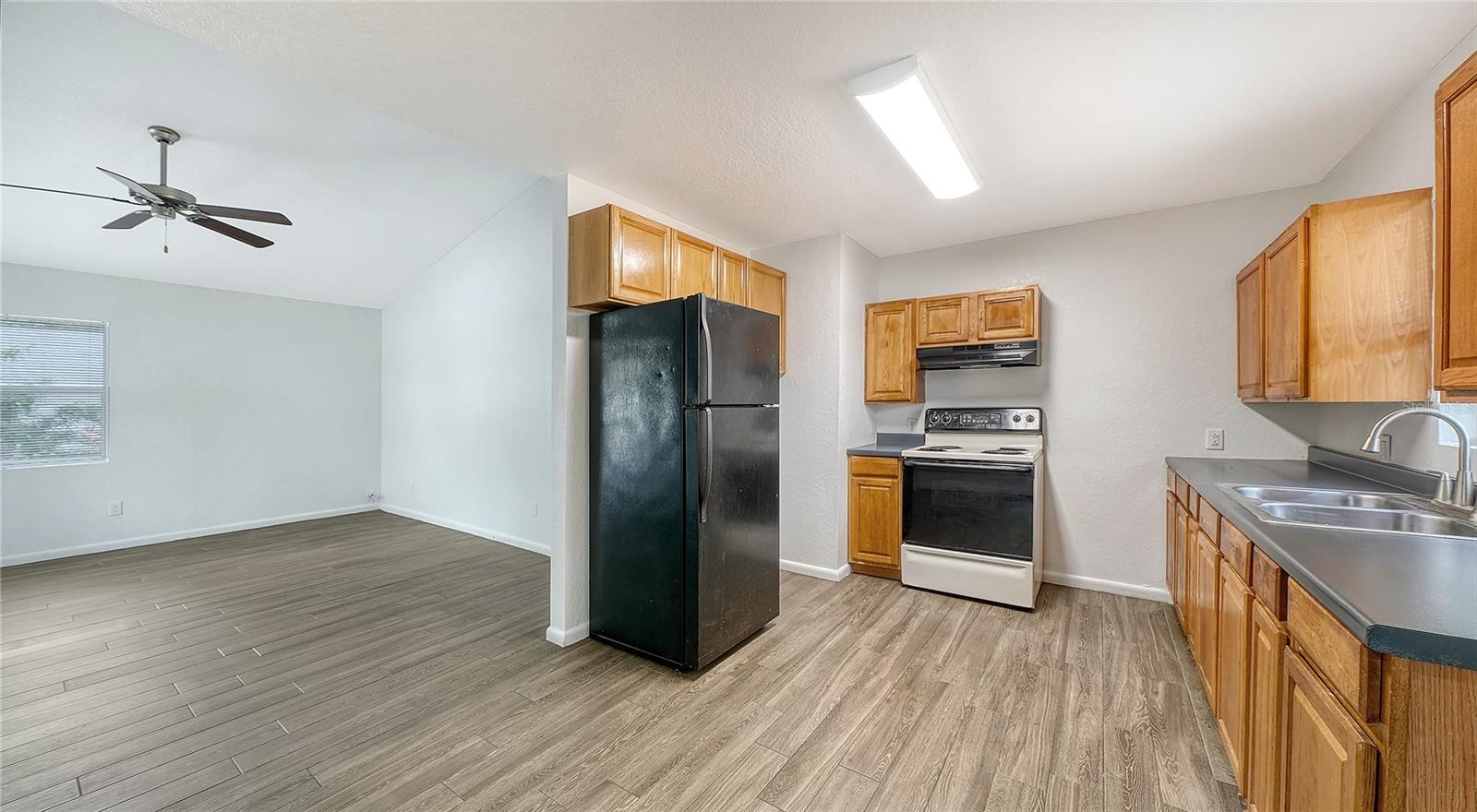NORTH RIVERSIDE PARK - Residential