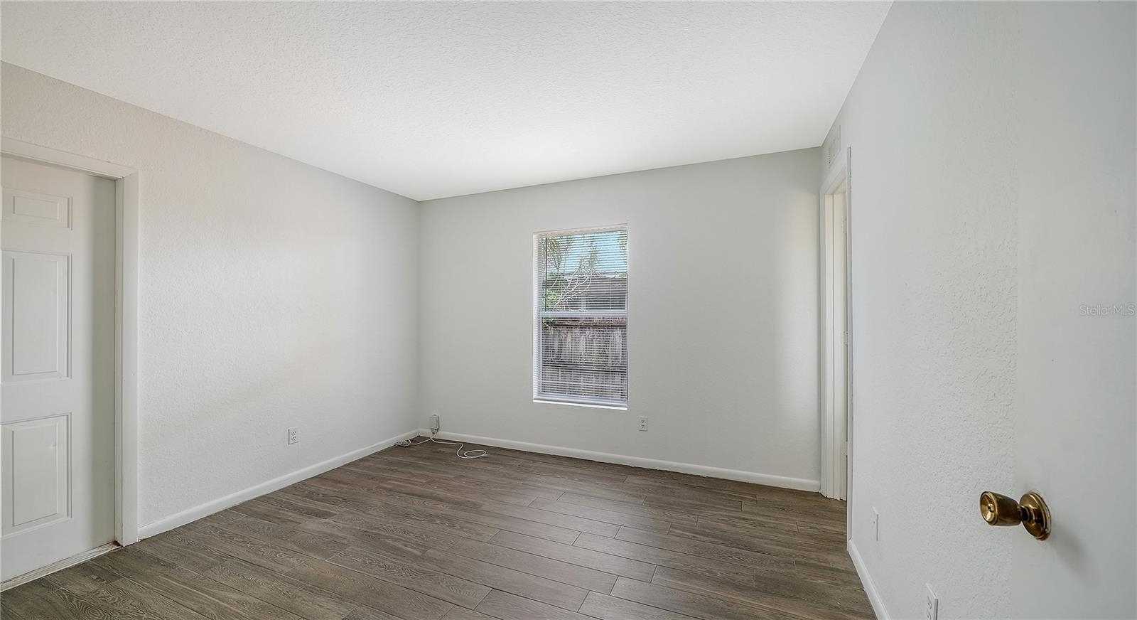 NORTH RIVERSIDE PARK - Residential