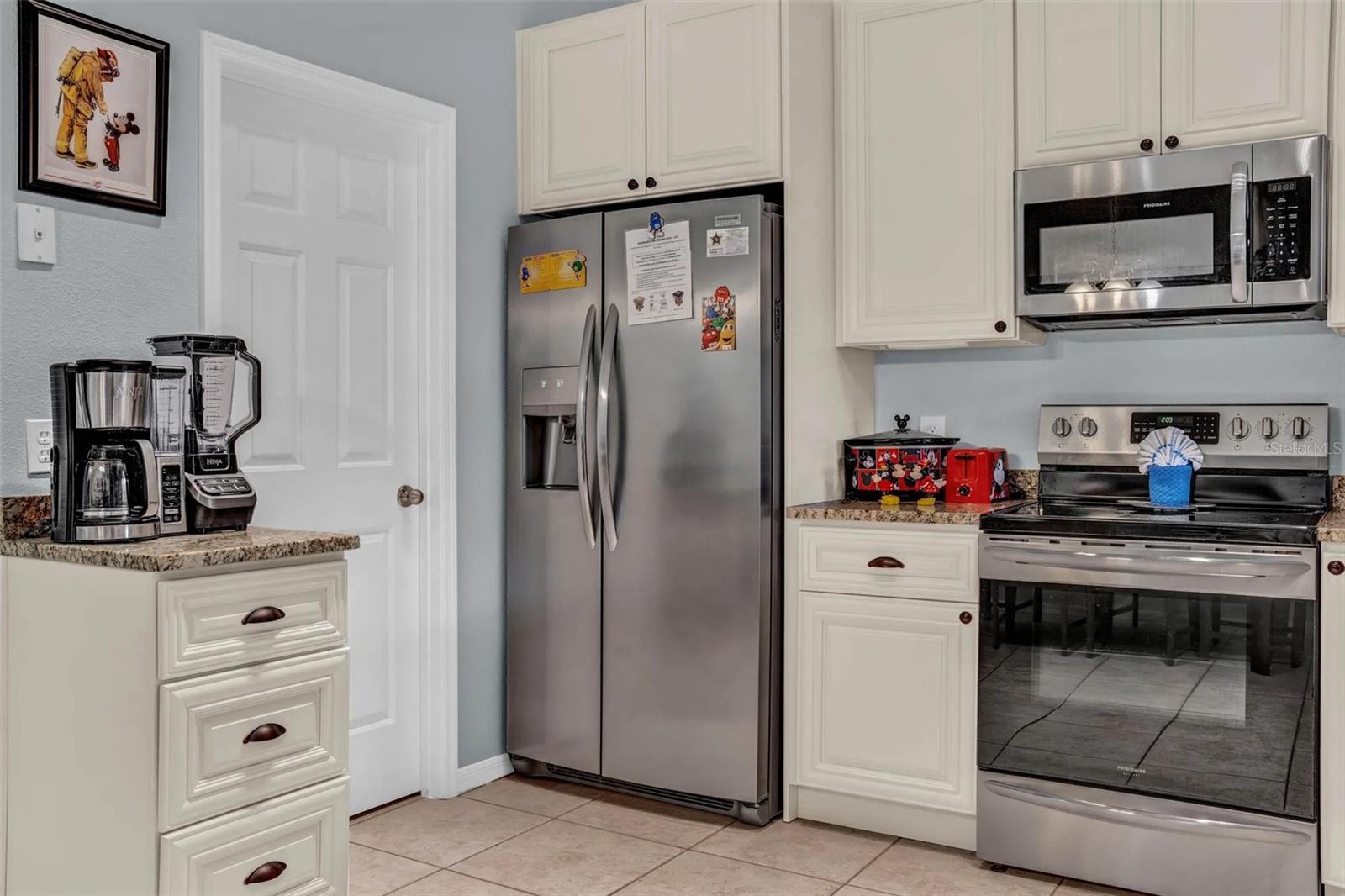 ROLLING HILLS ESTATES UNIT 1 AT FORMOSA GARDENS - Residential