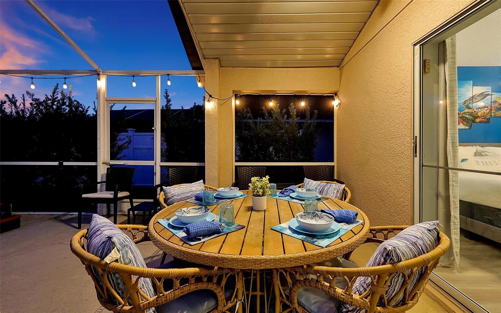 ROLLING HILLS ESTATES UNIT 1 AT FORMOSA GARDENS - Residential