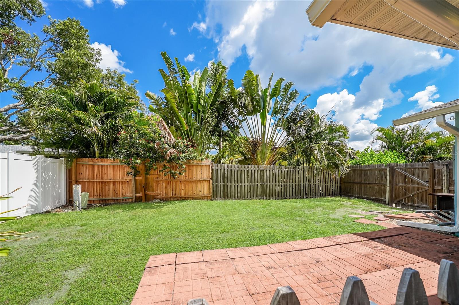 BONNIE LYNN ESTATES - Residential