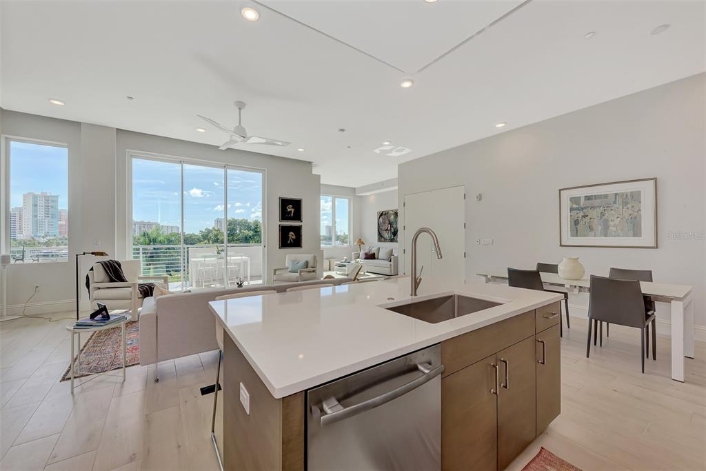 THE PEARL - Residential