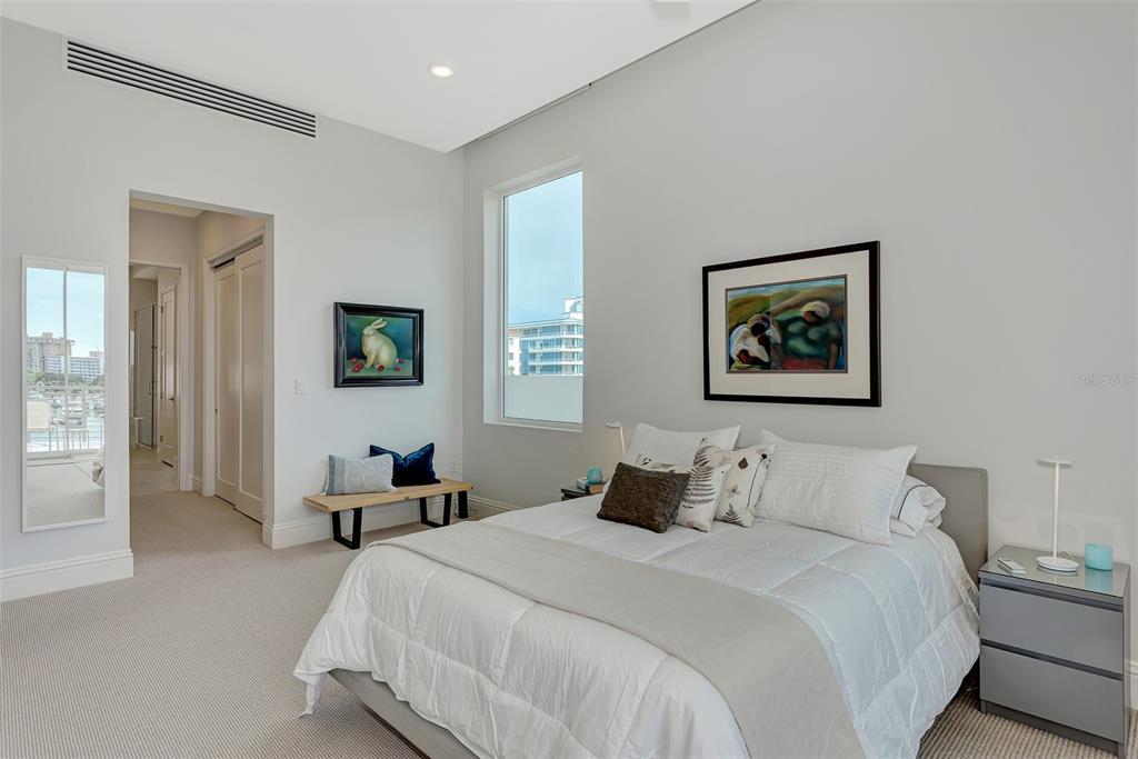 THE PEARL - Residential
