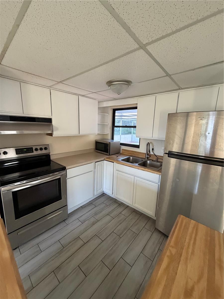 FRUITLAND PARK - Residential