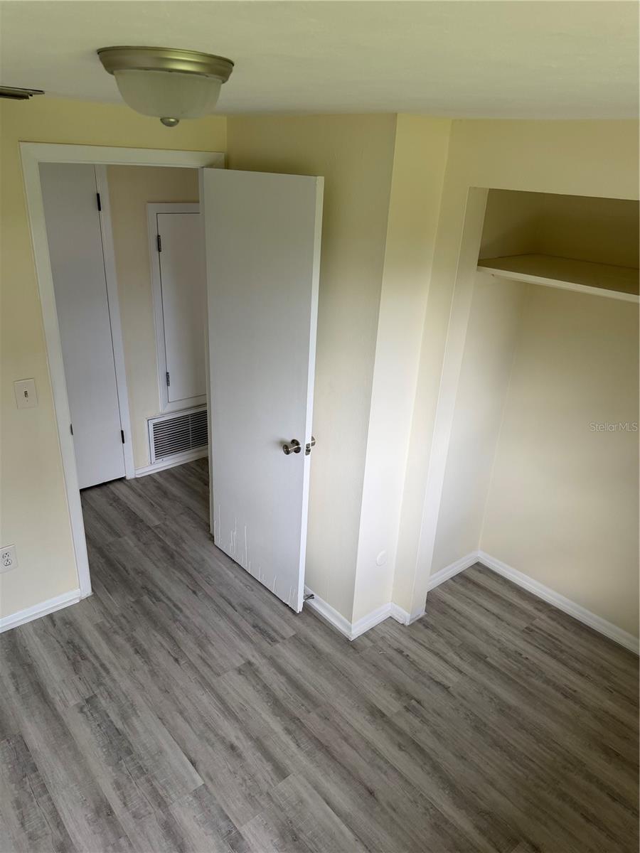 FRUITLAND PARK - Residential