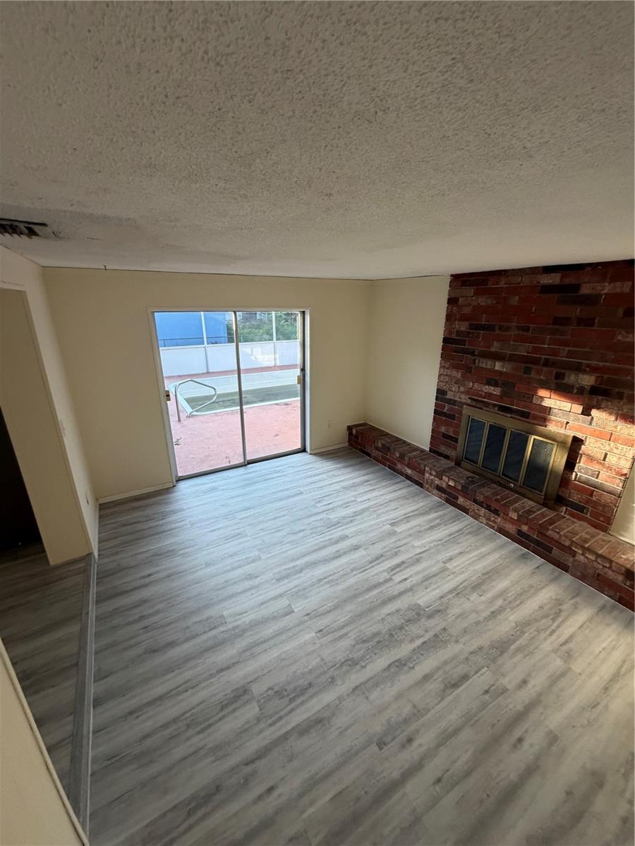 FRUITLAND PARK - Residential
