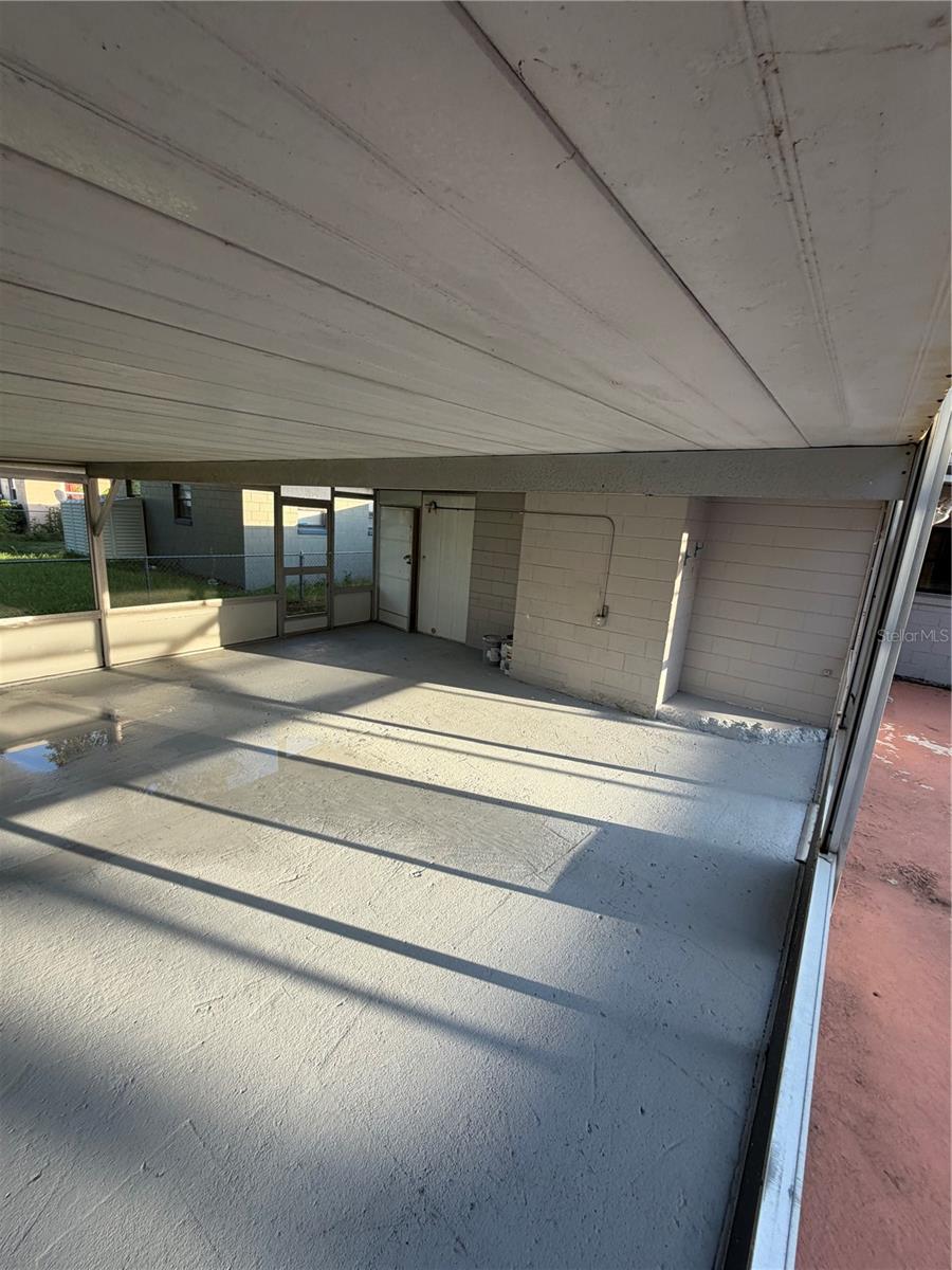 FRUITLAND PARK - Residential