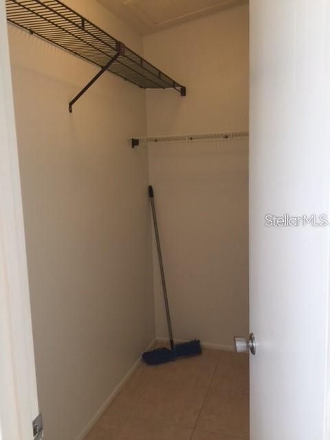 BROOKSIDE 2 - Residential Lease
