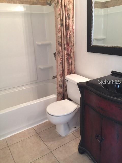 BROOKSIDE 2 - Residential Lease