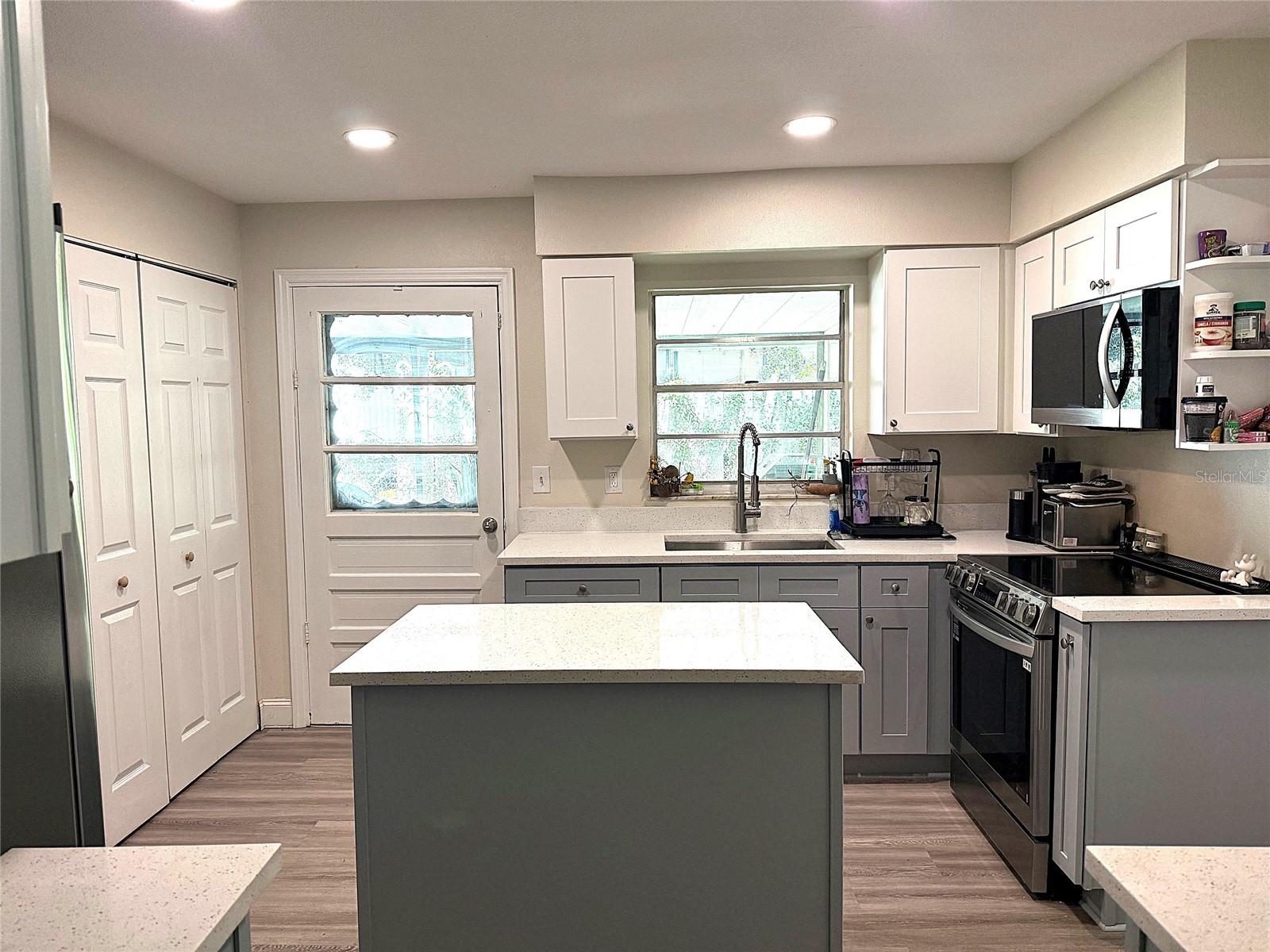 ZEPHYRHILLS COLONY CO - Residential
