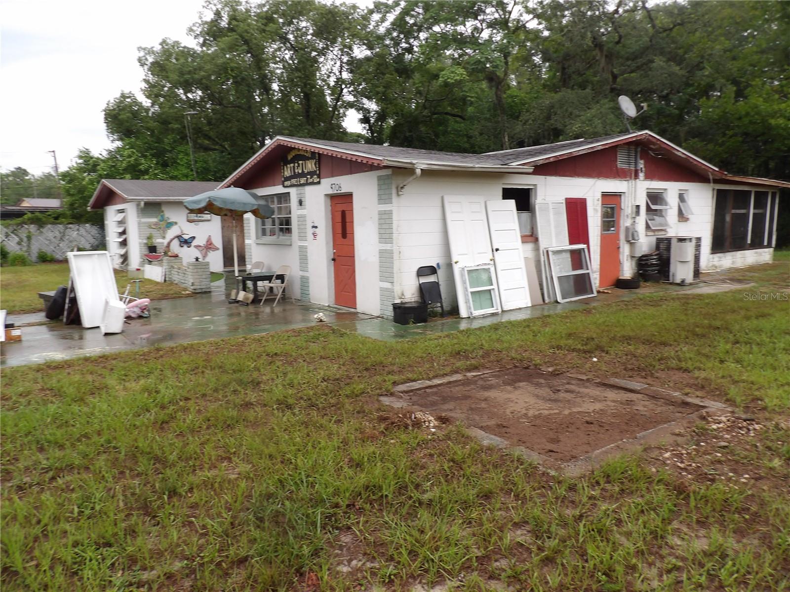 MOON LAKE ESTATES - Residential
