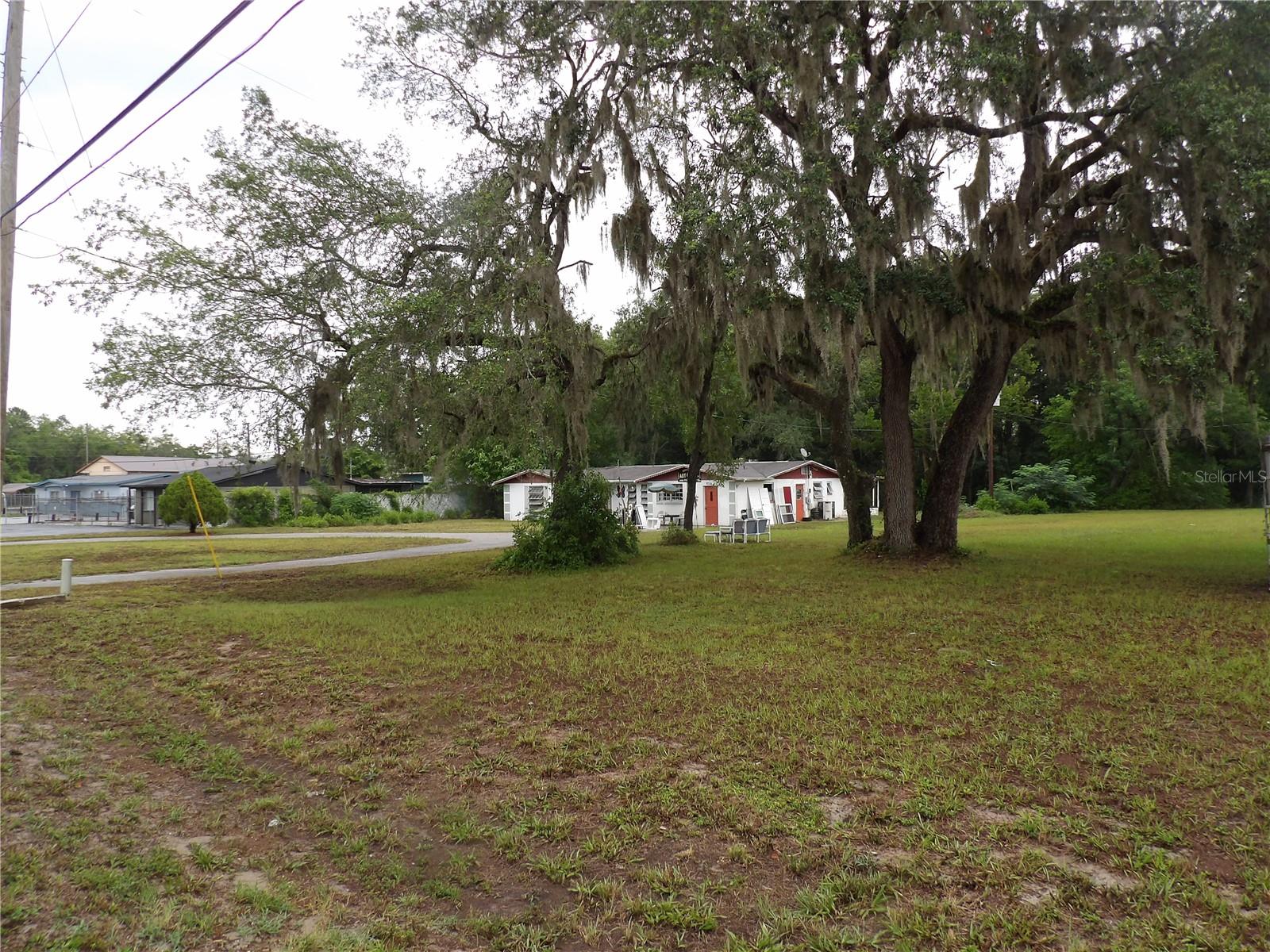 MOON LAKE ESTATES - Residential