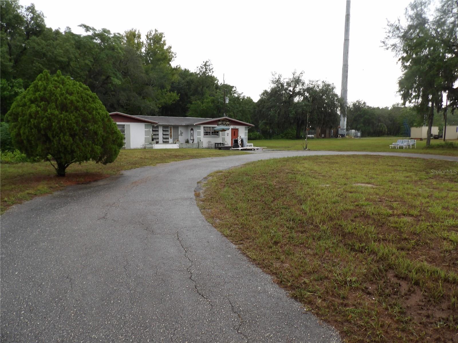 MOON LAKE ESTATES - Residential