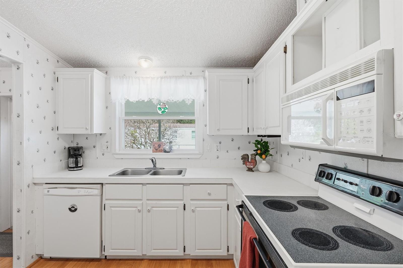 MOBILE HOME MDWS - Residential