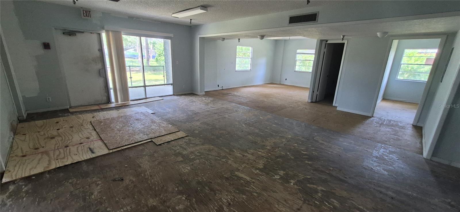 PINELLAS GROVES - Commercial Sale