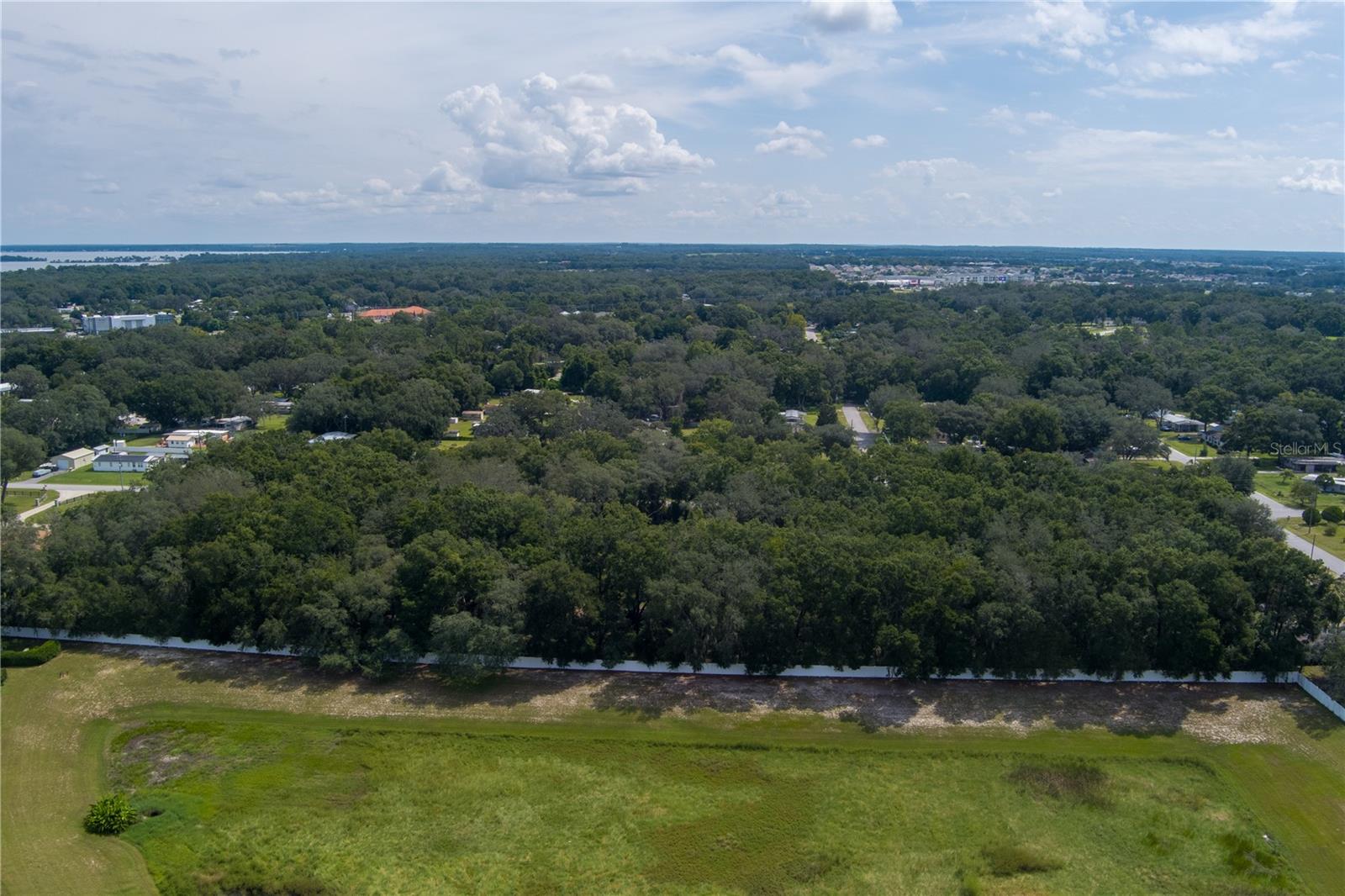 OAK HOLLOW - Land
