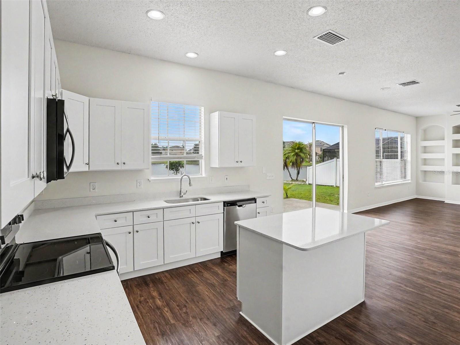 SANDHILL PRESERVE - Residential