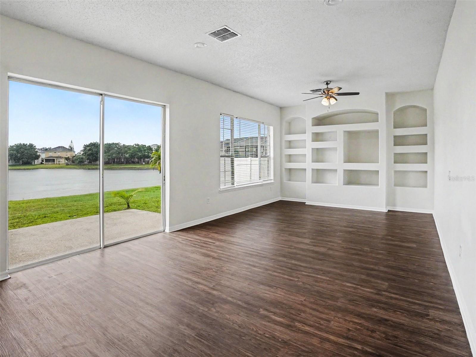 SANDHILL PRESERVE - Residential